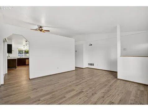 2262 S Alpine Street Cornelius OR 97113