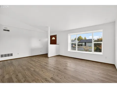 2262 S Alpine Street Cornelius OR 97113