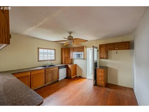 1132 2nd Avenue Sweet Home OR 97386