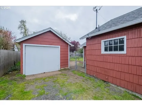 1132 2nd Avenue Sweet Home OR 97386