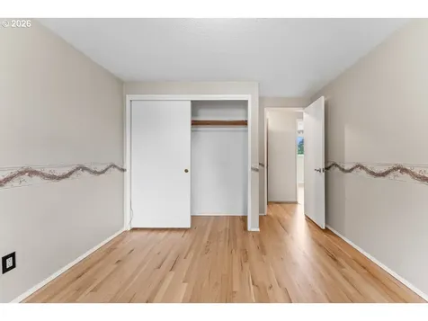 3825 SE 166th Court Portland OR 97236