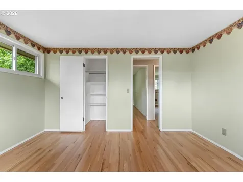 3825 SE 166th Court Portland OR 97236