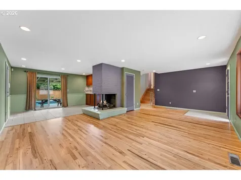 3825 SE 166th Court Portland OR 97236