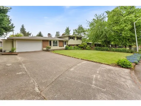 3825 SE 166th Court Portland OR 97236