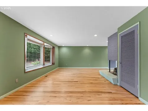 3825 SE 166th Court Portland OR 97236