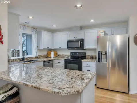 19220 Cokeron Drive Oregon City OR 97045