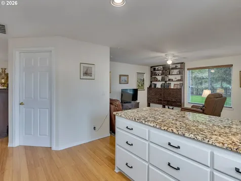 19220 Cokeron Drive Oregon City OR 97045