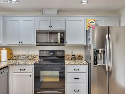 19220 Cokeron Drive Oregon City OR 97045