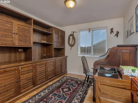 19220 Cokeron Drive Oregon City OR 97045
