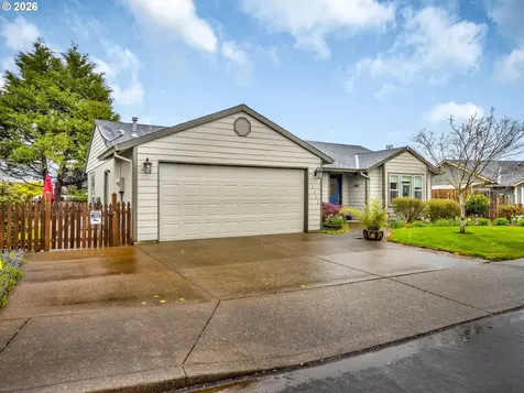 19220 Cokeron Drive Oregon City OR 97045