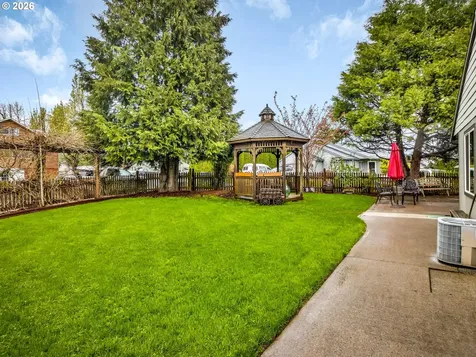 19220 Cokeron Drive Oregon City OR 97045