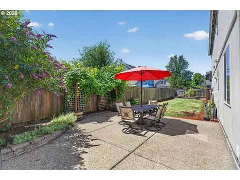 1250 N Ponderosa Street Canby OR 97013
