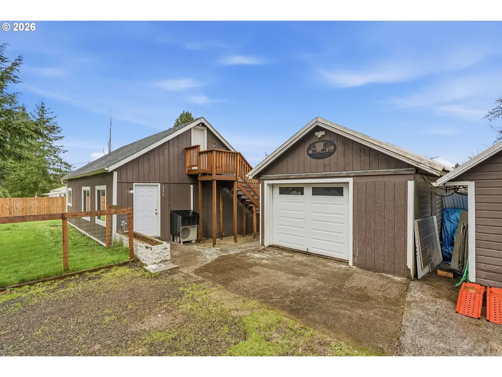 228 Holcomb Spur Road Kelso WA 98626