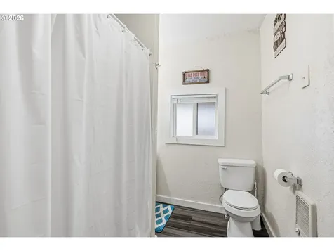 228 Holcomb Spur Road Kelso WA 98626