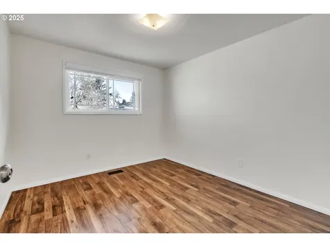 18725 Roundtree Drive Oregon City OR 97045