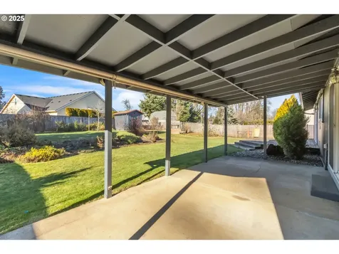 18725 Roundtree Drive Oregon City OR 97045