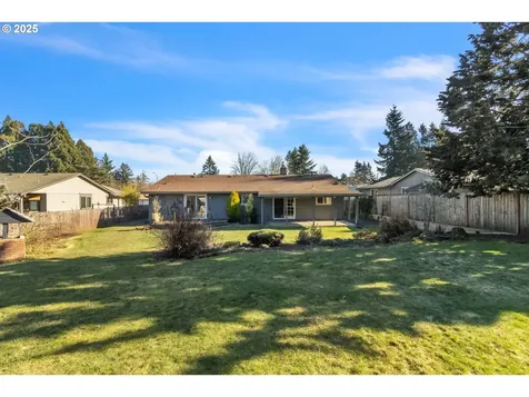 18725 Roundtree Drive Oregon City OR 97045