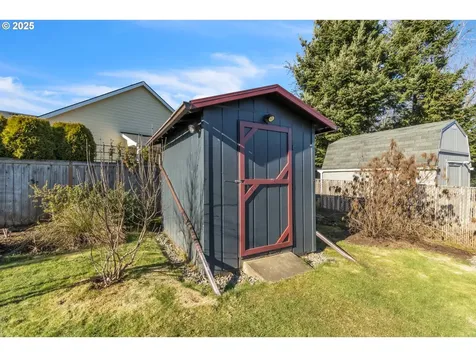 18725 Roundtree Drive Oregon City OR 97045