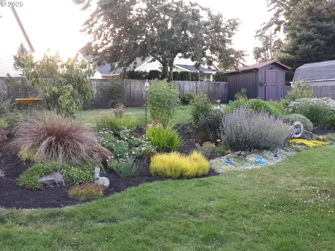 18725 Roundtree Drive Oregon City OR 97045