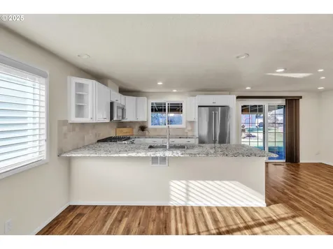 18725 Roundtree Drive Oregon City OR 97045