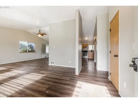 14620 SE 1st Street Mcminnville OR 97128