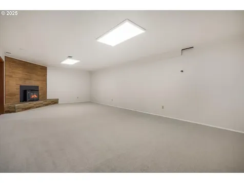 1945 NW 7th Place Gresham OR 97030