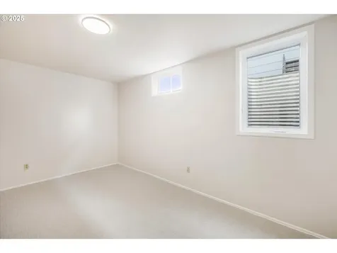 1945 NW 7th Place Gresham OR 97030