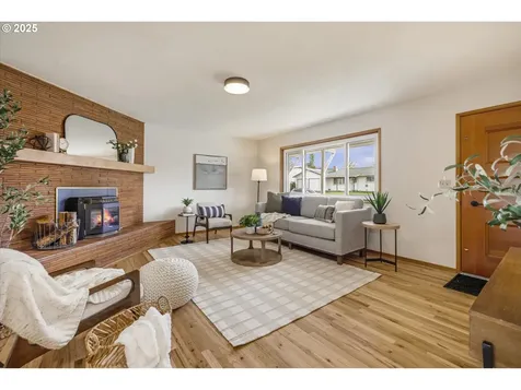 1945 NW 7th Place Gresham OR 97030