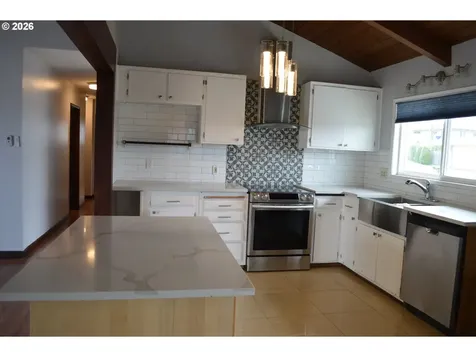 3130 NE 142nd Avenue Portland OR 97230