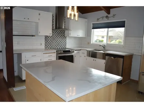 3130 NE 142nd Avenue Portland OR 97230