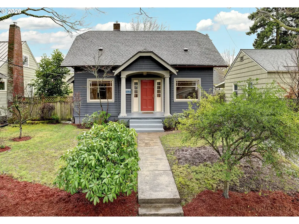 656 NE Buffalo Street Portland OR 97211