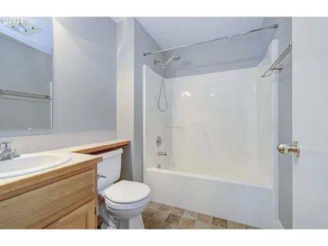 15807 NE 48th Circle Vancouver WA 98682