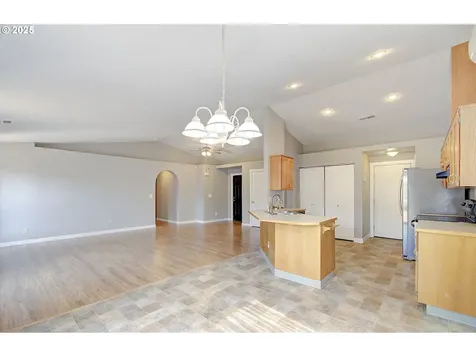 15807 NE 48th Circle Vancouver WA 98682
