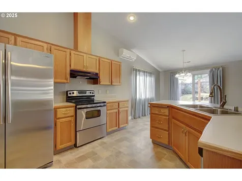 15807 NE 48th Circle Vancouver WA 98682