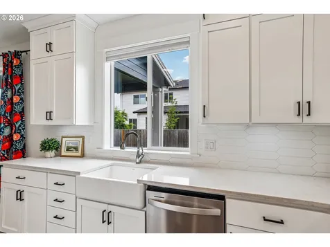 236 NE 17th Avenue Canby OR 97013