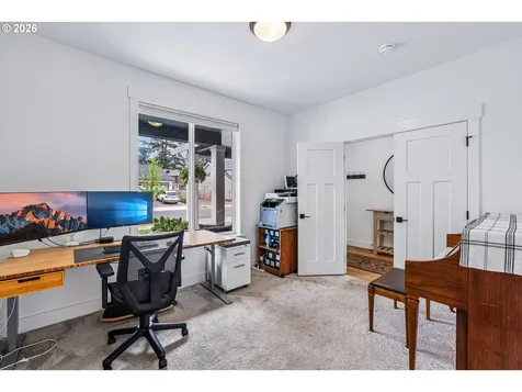 236 NE 17th Avenue Canby OR 97013