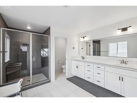 236 NE 17th Avenue Canby OR 97013