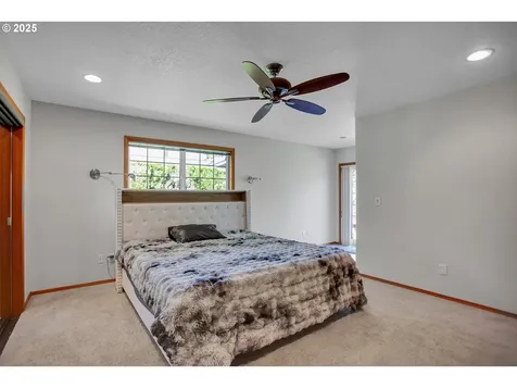 1615 E Briar Court Newberg OR 97132