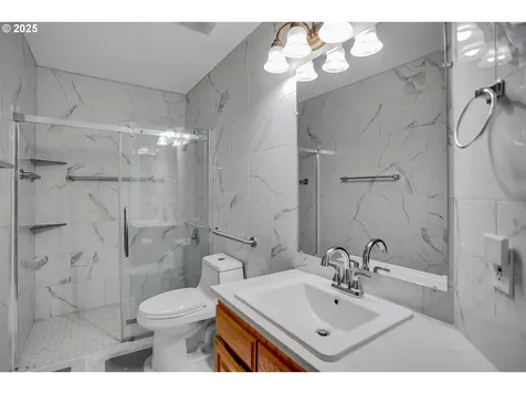 1615 E Briar Court Newberg OR 97132