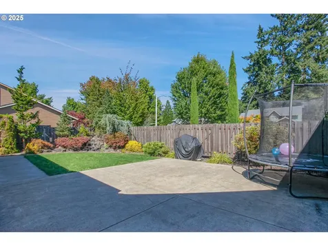 1615 E Briar Court Newberg OR 97132