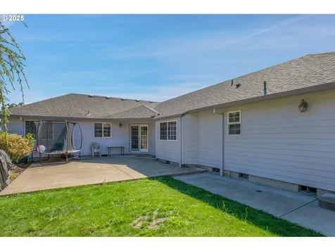 1615 E Briar Court Newberg OR 97132