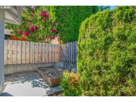 1615 E Briar Court Newberg OR 97132