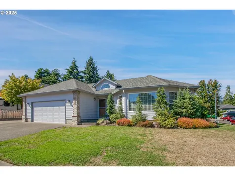 1615 E Briar Court Newberg OR 97132