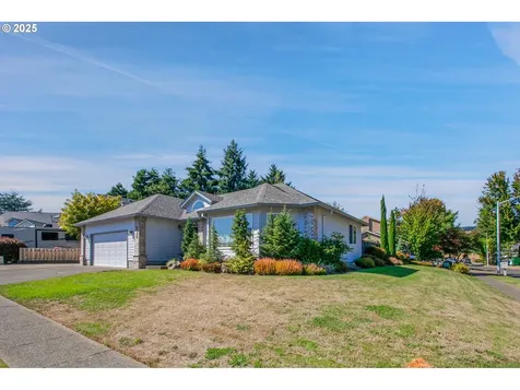 1615 E Briar Court Newberg OR 97132