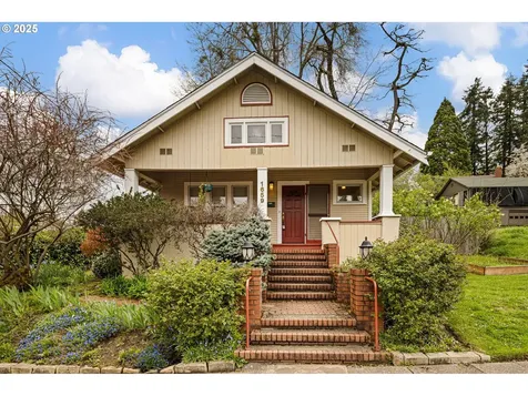 1659 E 23rd Avenue Eugene OR 97403