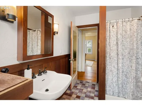 1659 E 23rd Avenue Eugene OR 97403