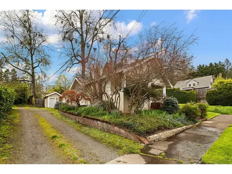 1659 E 23rd Avenue Eugene OR 97403