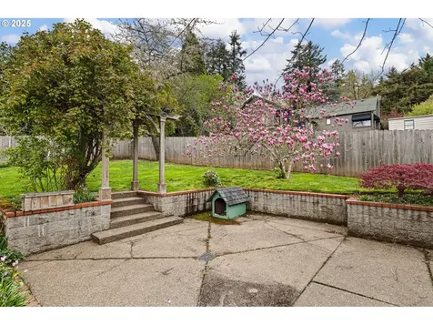 1659 E 23rd Avenue Eugene OR 97403