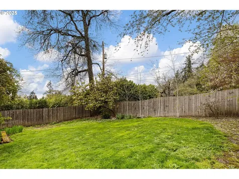 1659 E 23rd Avenue Eugene OR 97403