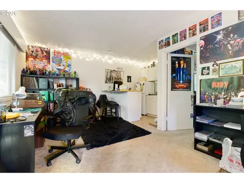 5730 SE Center Street Portland OR 97206